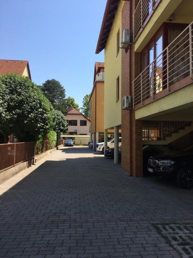 Siofoki Beach Apartman Extérieur photo