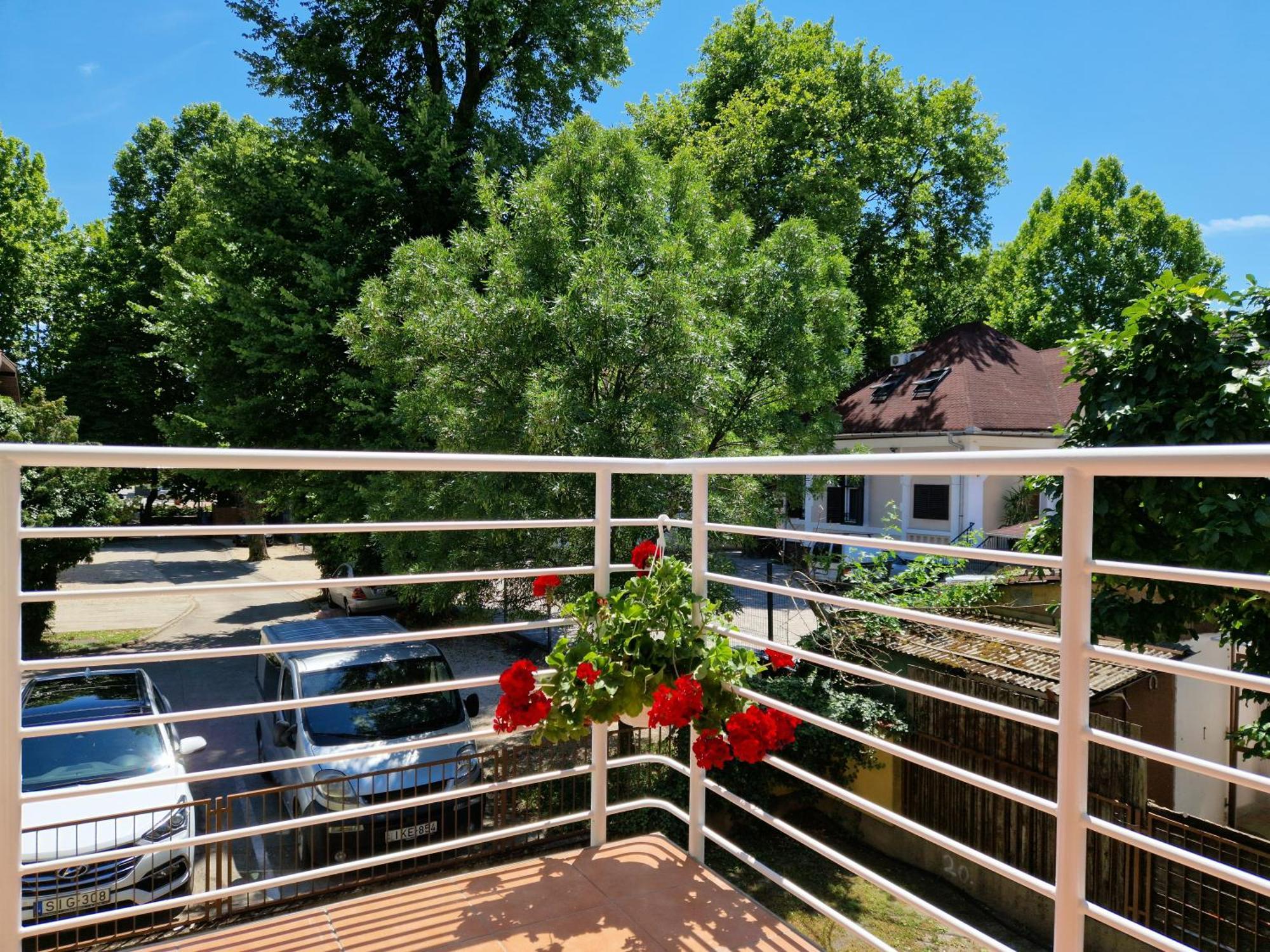 Siofoki Beach Apartman Extérieur photo